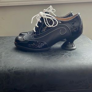 Fluevog Enneagram Generous size 6.5